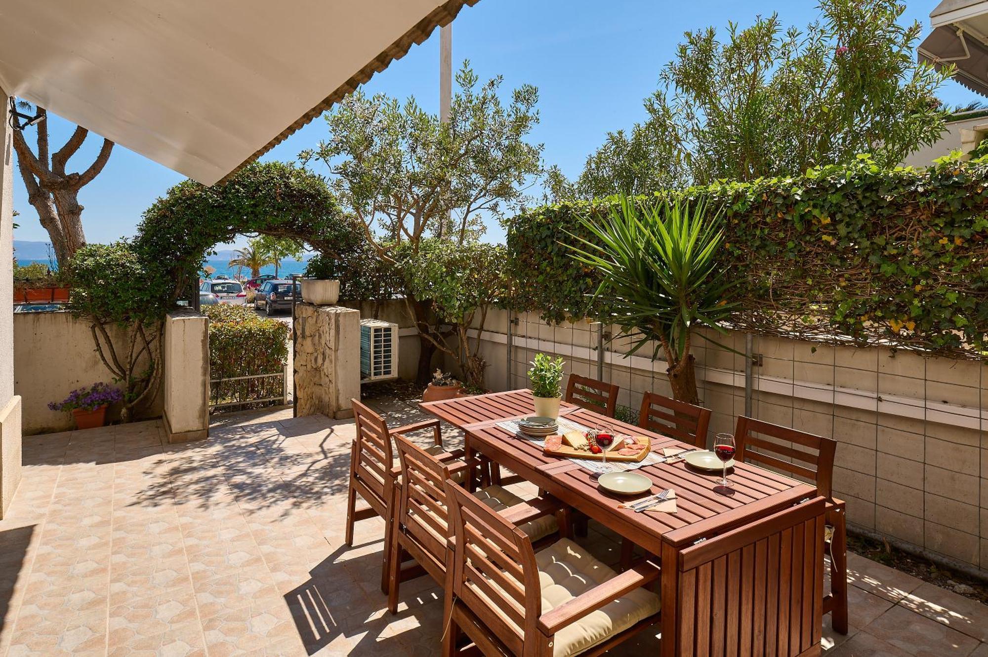 Sun Adris Apartment